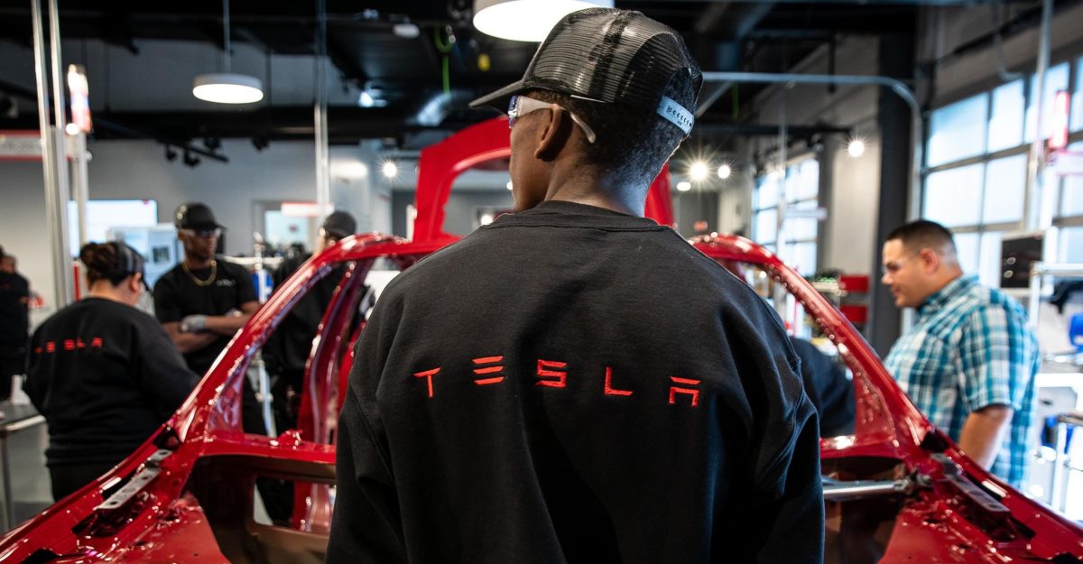 Tesla cutting 10 of salaried employees, hiring hourly workers