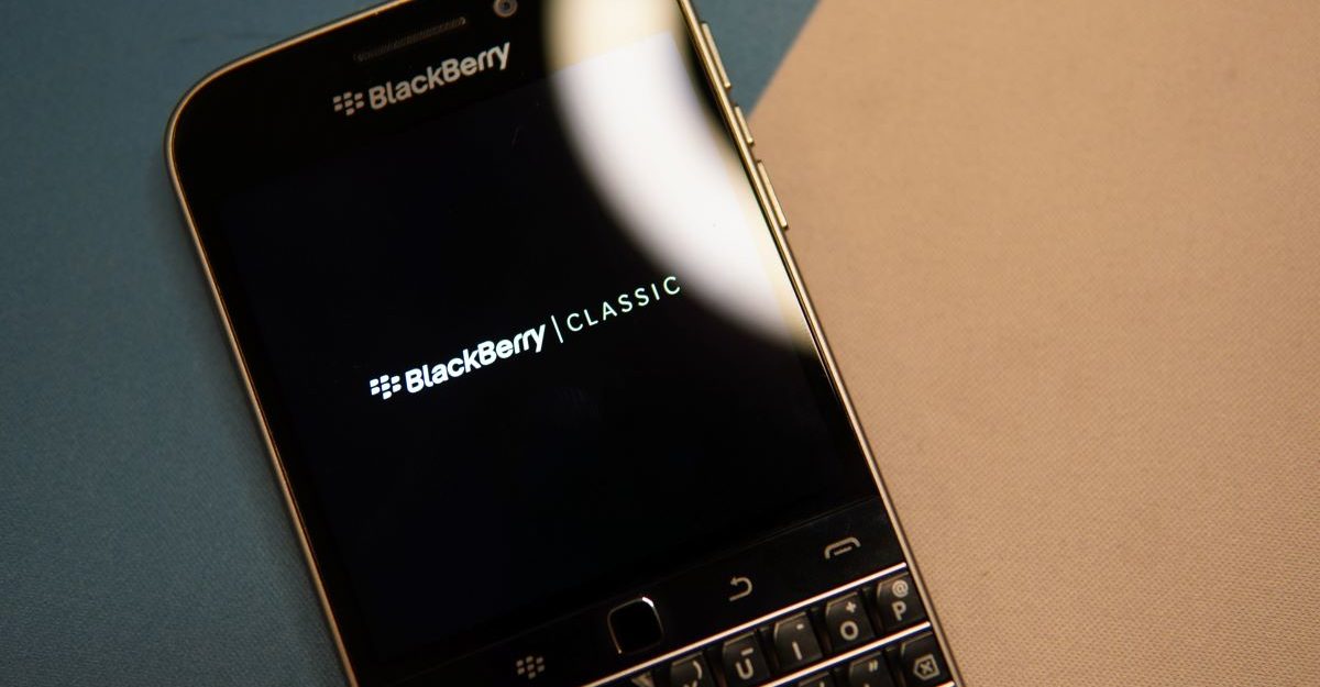 BlackBerry Layoffs and Severance Pay Samfiru Tumarkin LLP