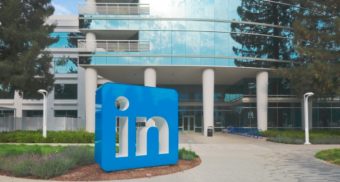 linkedin-slashing-716-jobs