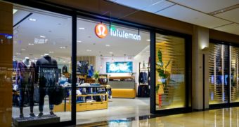 lululemon-employees-fired-after-robbery