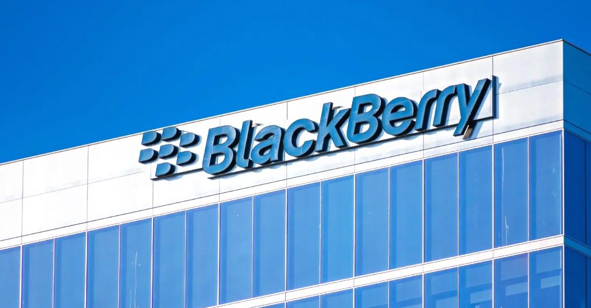 blackberry-splitting-two-companies