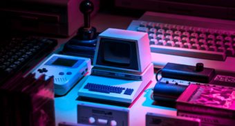 A photo of various video game consoles. (Photo: Lorenzo Herrera / Unsplash)