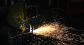 A photo of a welder hard at work. (Photo: Glenn Hansen / Unsplash)