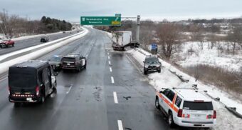 An aerial photo of a three-vehicle crash in the westbound lanes of Highway 401 in Bowmanville. (Photo: OPP_HSD / X/Twitter)