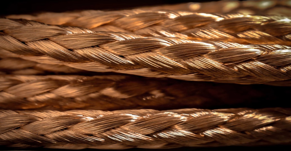 A photo of copper wire braided together. (Photo: calitore / Unsplash)