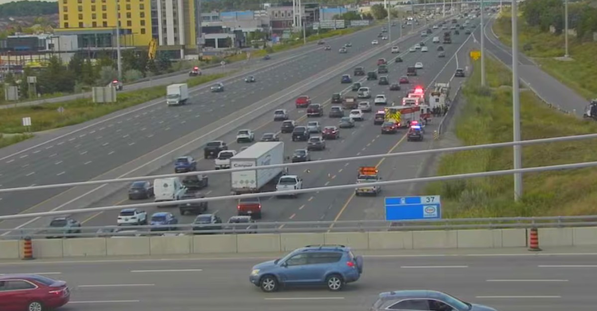 hwy-400-major-mackenzie-crash-vaughan-september-2025 A photo of a crash in the northbound lanes of Highway 400 near Major Mackenzie Drive on Sept. 2, 2025. (Photo: 511on.ca)