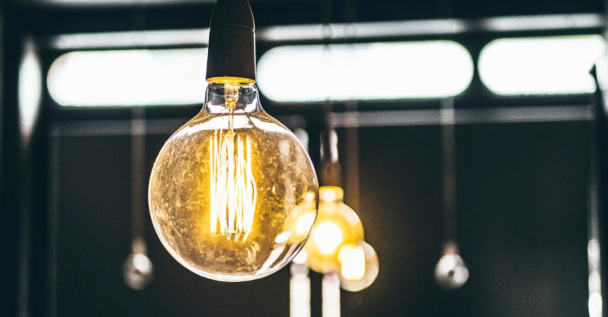 Light bulbs in a shed. (Photo: Anthony Indraus / Unsplash)