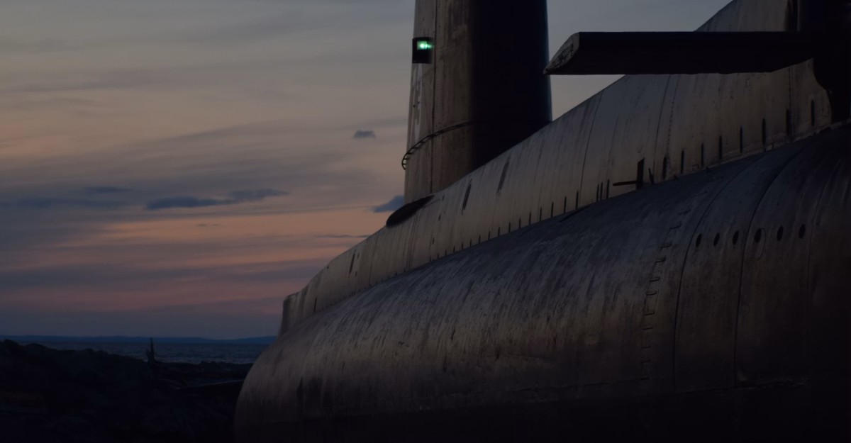 A submarine at sunset. (Photo: Marc-Antoine Déry / Unsplash)